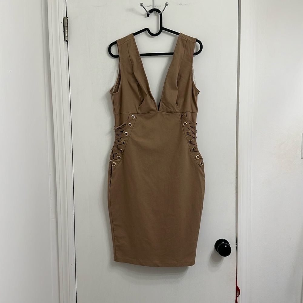 IRIS Tan Hourglass Bodycon Dress Lace up Detail on Sides NWT XL